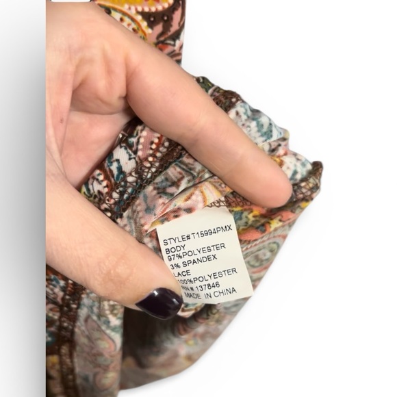 Stem and Vine Women’s Multicolor Paisley 3/4 Sleeve Blouse with Lace Cuffs - Picture 6 of 6